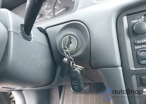 1997 Toyota Camry Ce/Le/Xle z USA, uszkodzony, nr VIN 4T1BG22K8VU820448